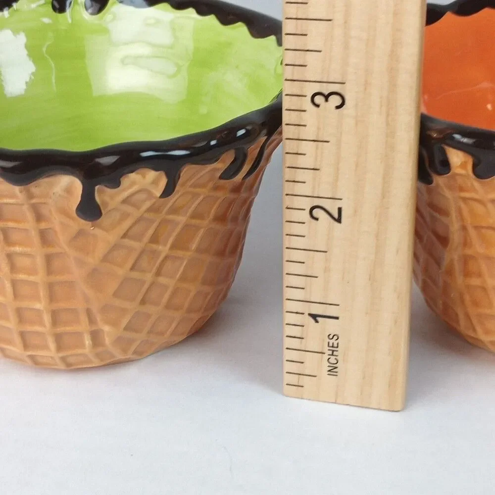 VTG Ice Cream Cone Handle Stainless Steel Spoons And Waffle Cone Bowls Set
